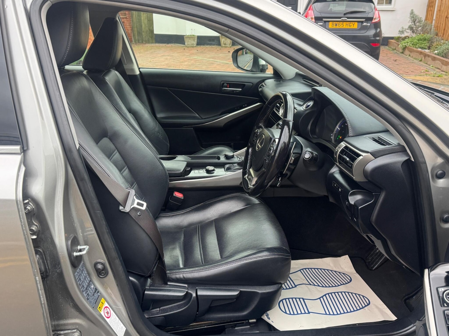 Used Lexus IS 2015 for sale - 76667263: Photo 15