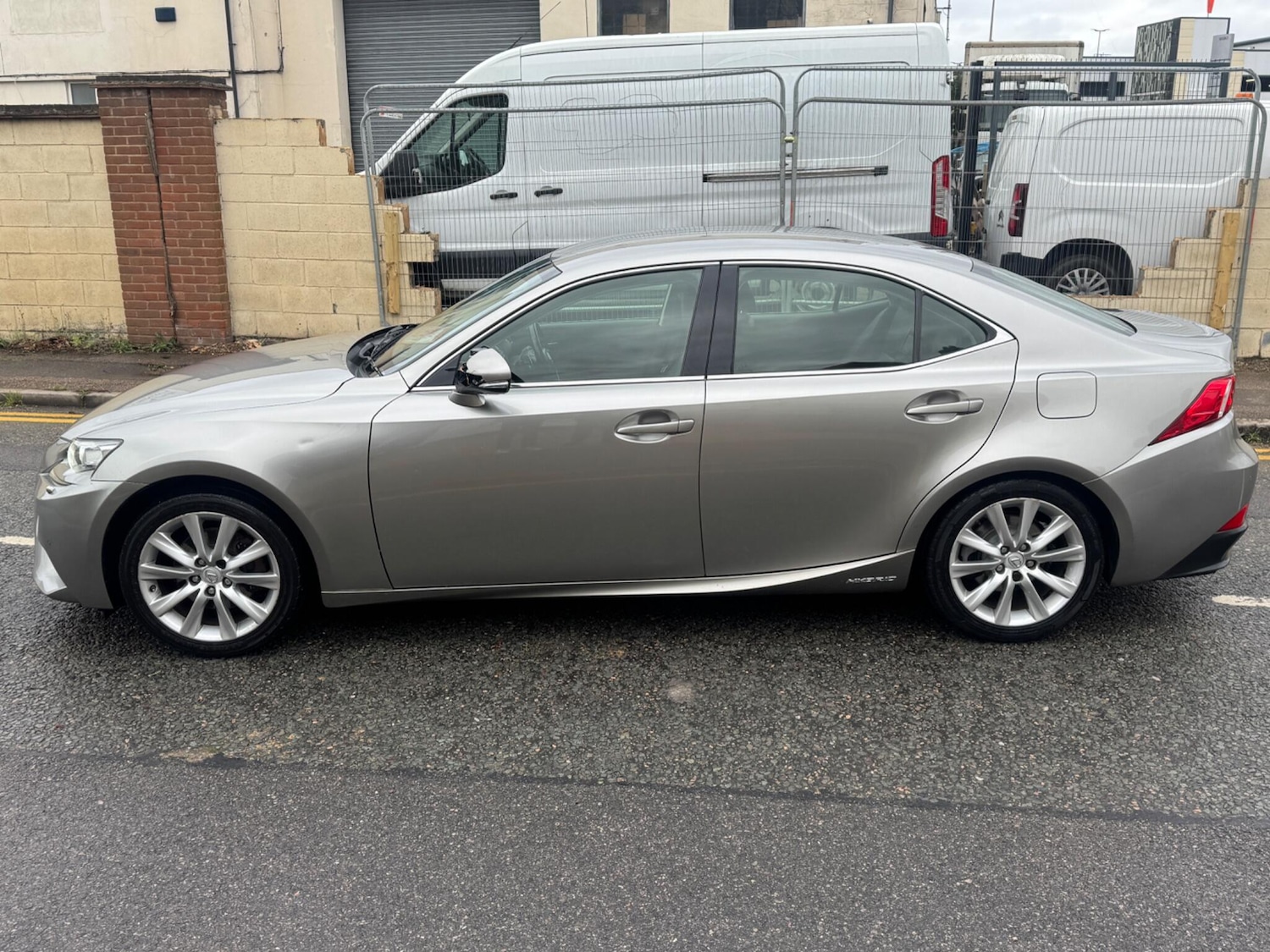 Used Lexus IS 2015 for sale - 76667263: Photo 6