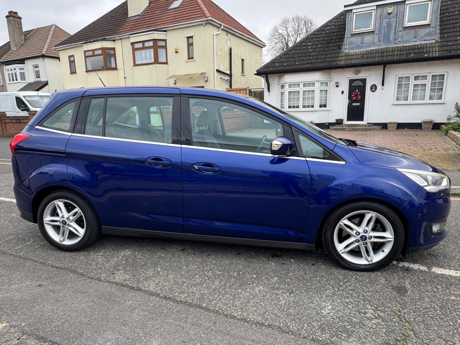 Used Ford Grand C-Max 2015 for sale - 76953343: Photo 11