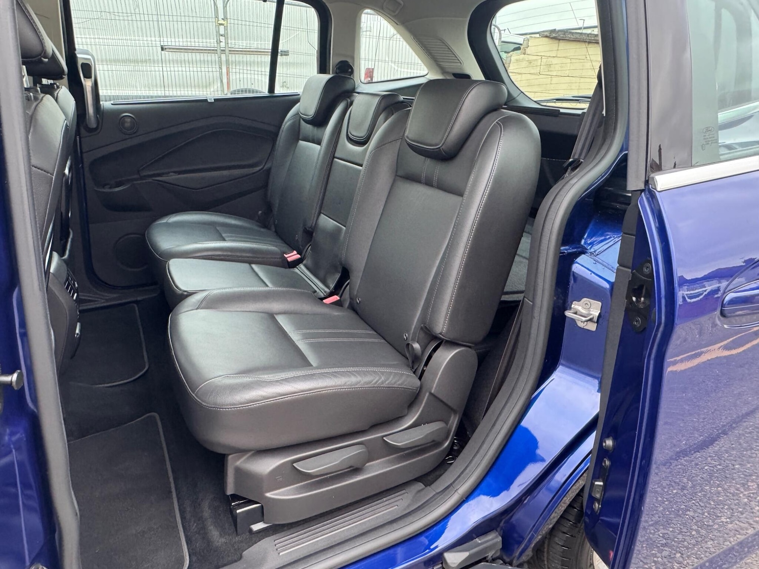 Used Ford Grand C-Max 2015 for sale - 76953343: Photo 26