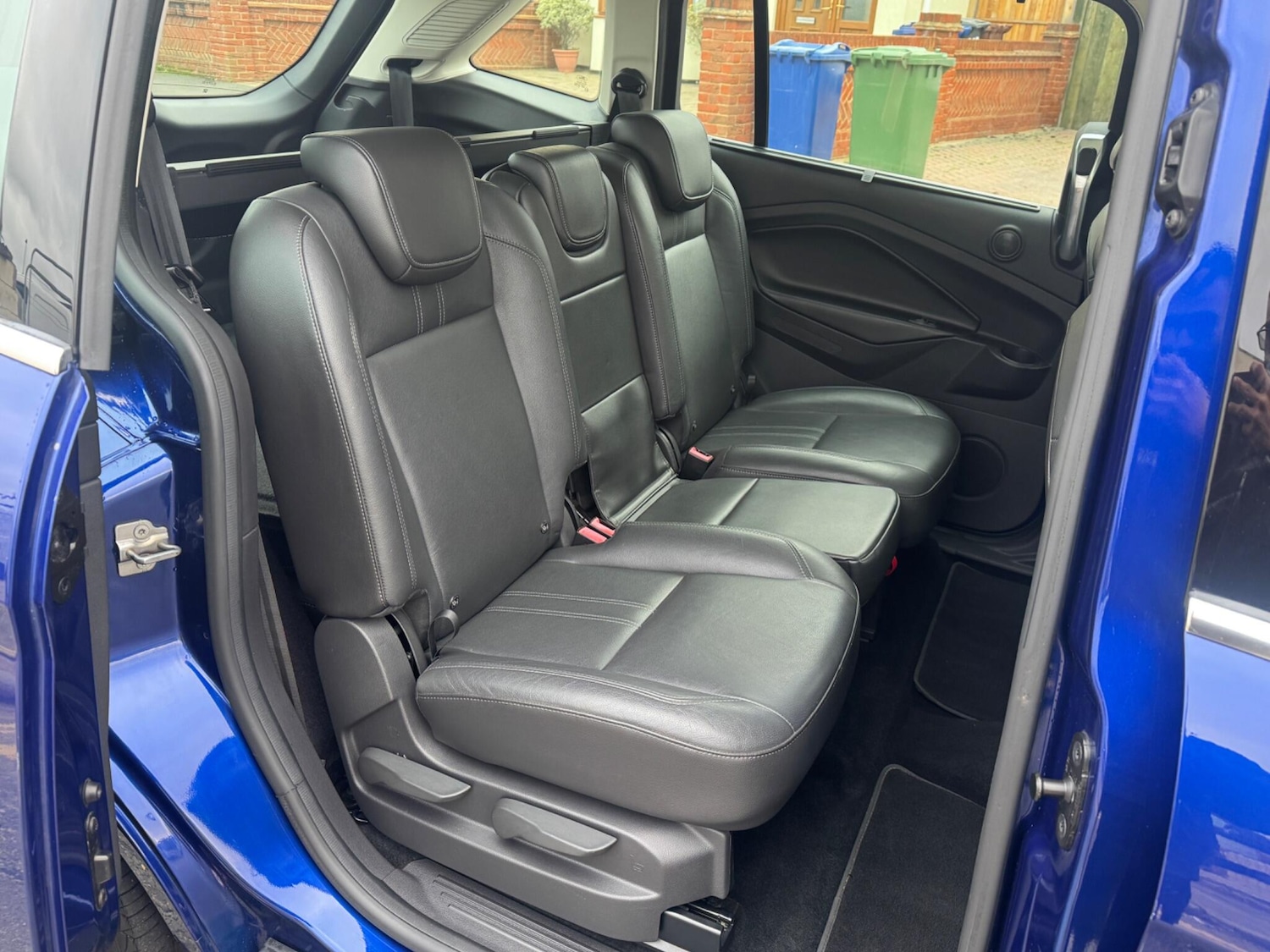 Used Ford Grand C-Max 2015 for sale - 76953343: Photo 31