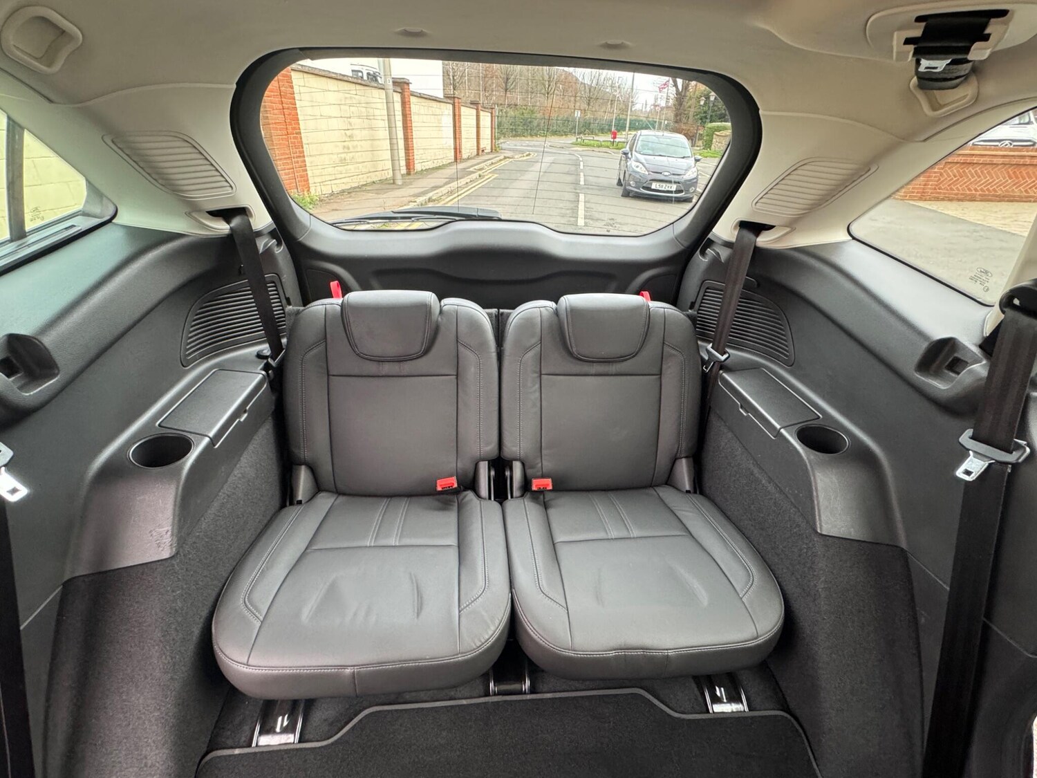 Used Ford Grand C-Max 2015 for sale - 76953343: Photo 34