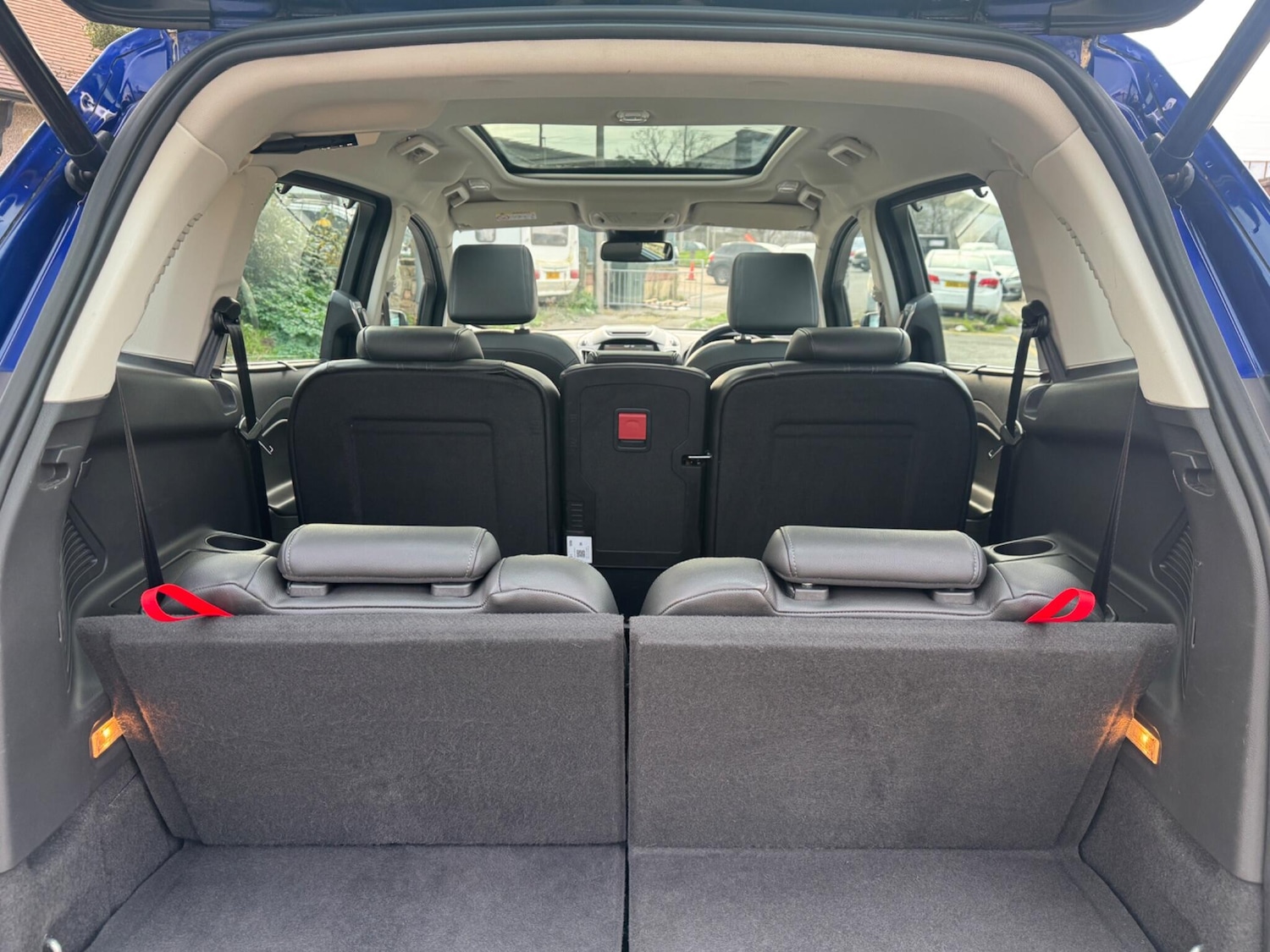 Used Ford Grand C-Max 2015 for sale - 76953343: Photo 58