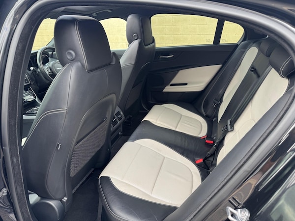 Used Jaguar XE 2017 for sale - 75589708: Photo 20