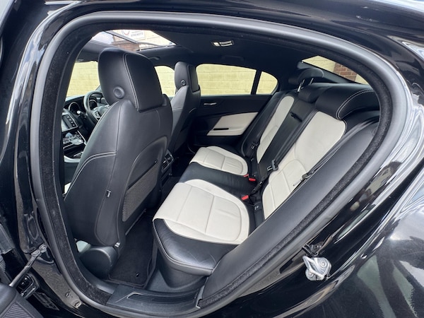 Used Jaguar XE 2017 for sale - 75589708: Photo 21