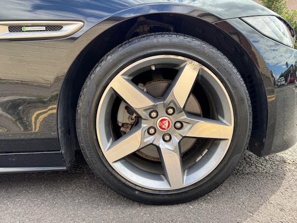 Used Jaguar XE 2017 for sale - 75589708: Photo 52