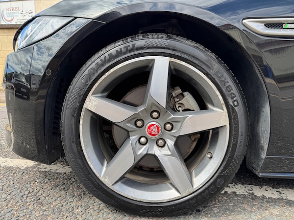 Used Jaguar XE 2017 for sale - 75589708: Photo 53