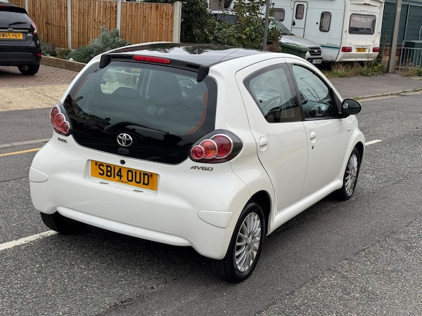 Used Toyota AYGO 2014 for sale - 76239348: Photo 10