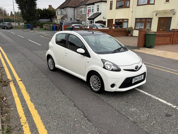 Used Toyota AYGO 2014 for sale - 76239348: Photo 13
