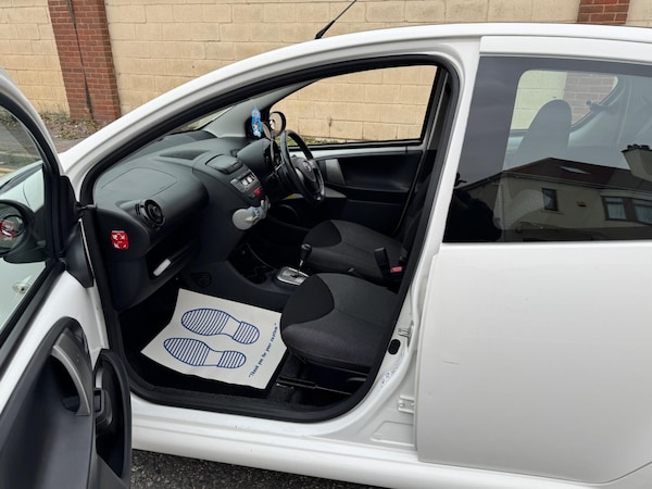Used Toyota AYGO 2014 for sale - 76239348: Photo 19