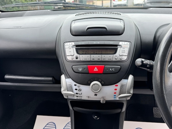 Used Toyota AYGO 2014 for sale - 76239348: Photo 38