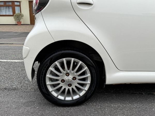Used Toyota AYGO 2014 for sale - 76239348: Photo 47