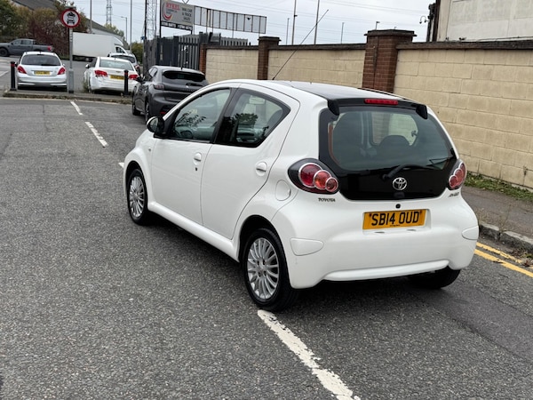 Used Toyota AYGO 2014 for sale - 76239348: Photo 8