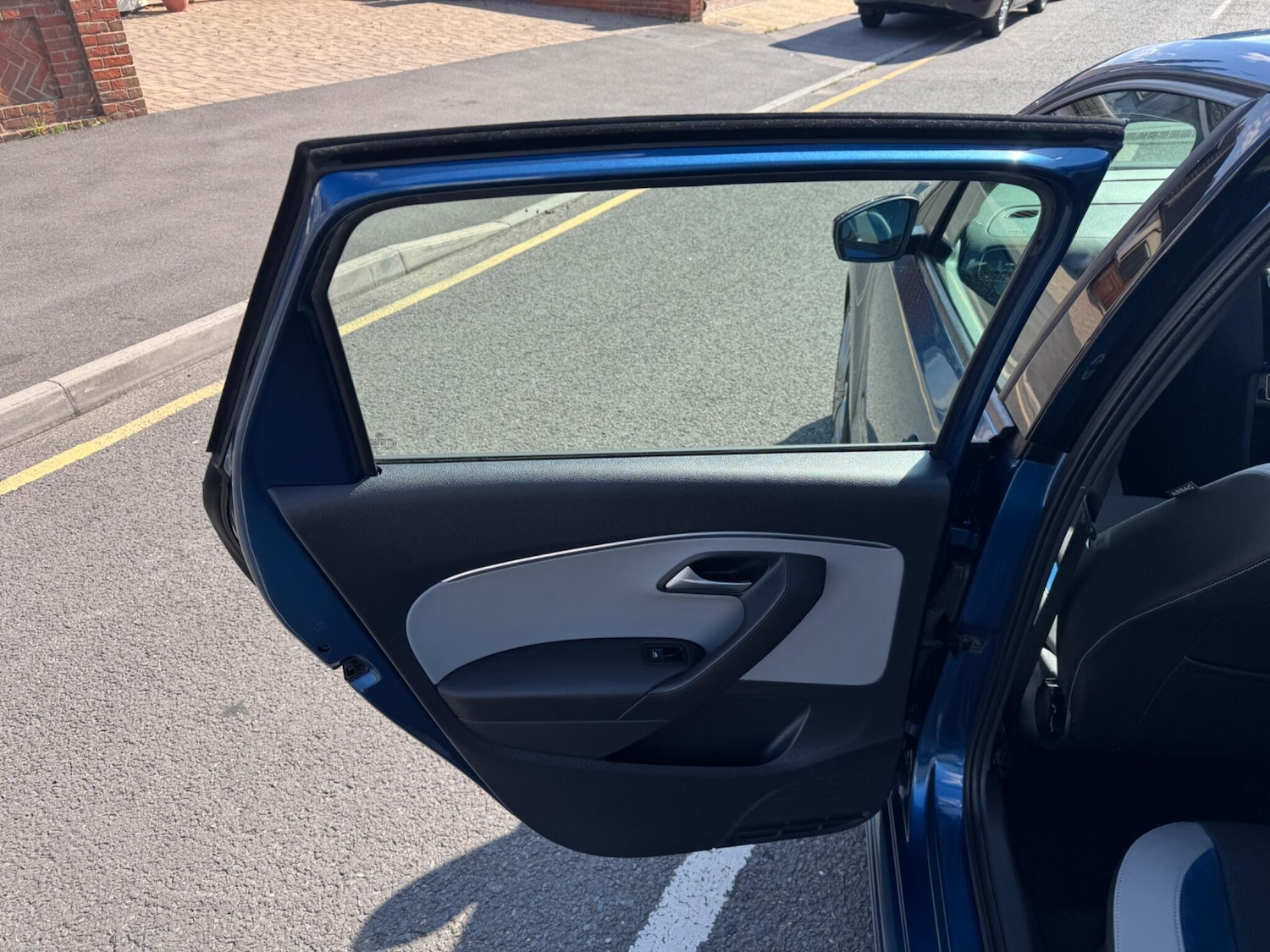 Vehicle 28