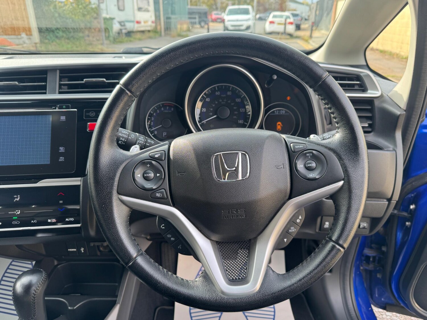 Used Honda Jazz 2017 for sale - 76315246: Photo 38