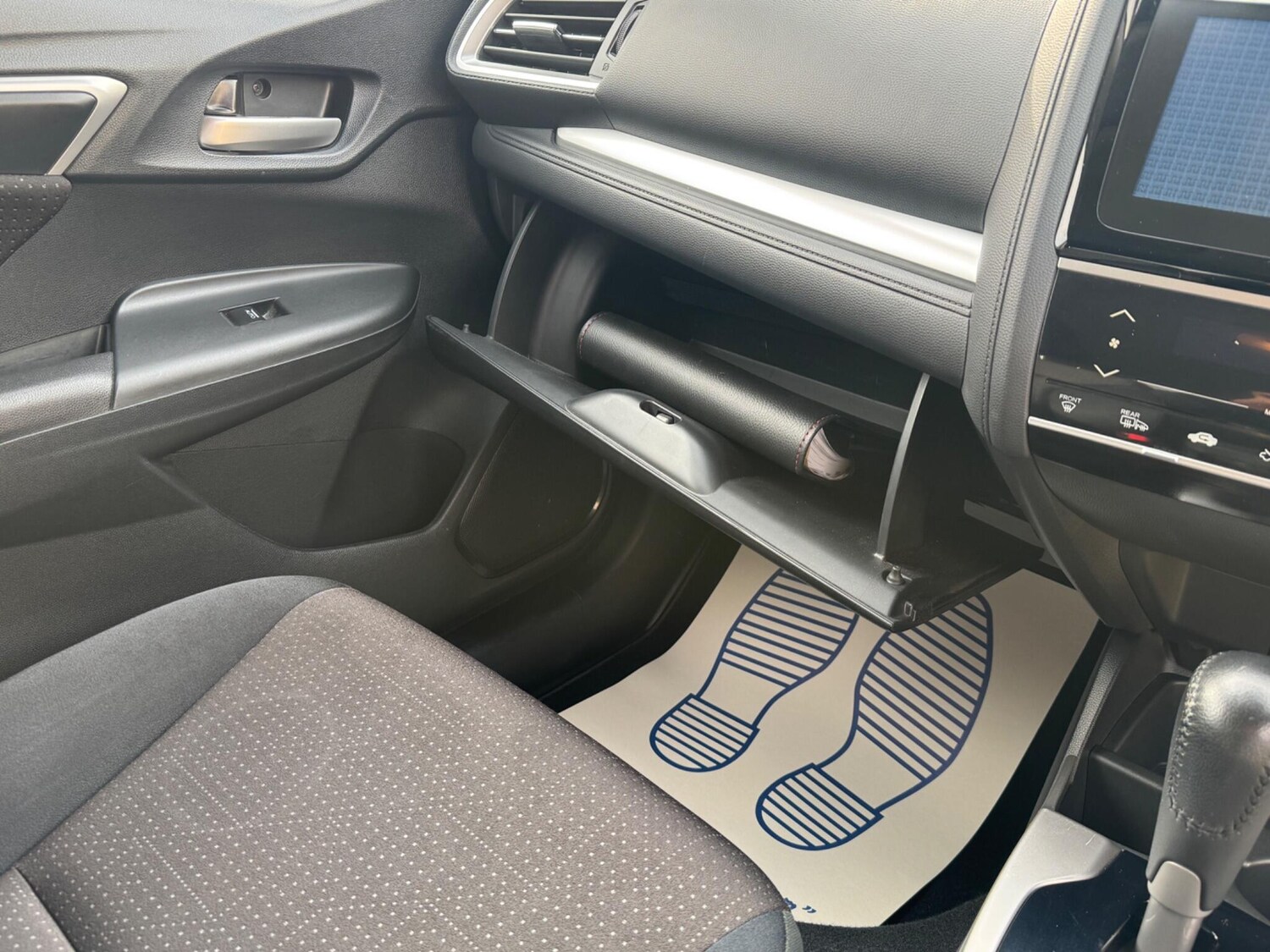 Used Honda Jazz 2017 for sale - 76315246: Photo 41