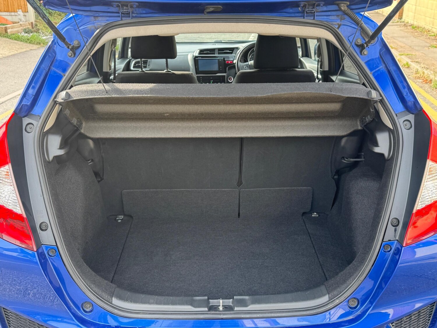 Used Honda Jazz 2017 for sale - 76315246: Photo 44