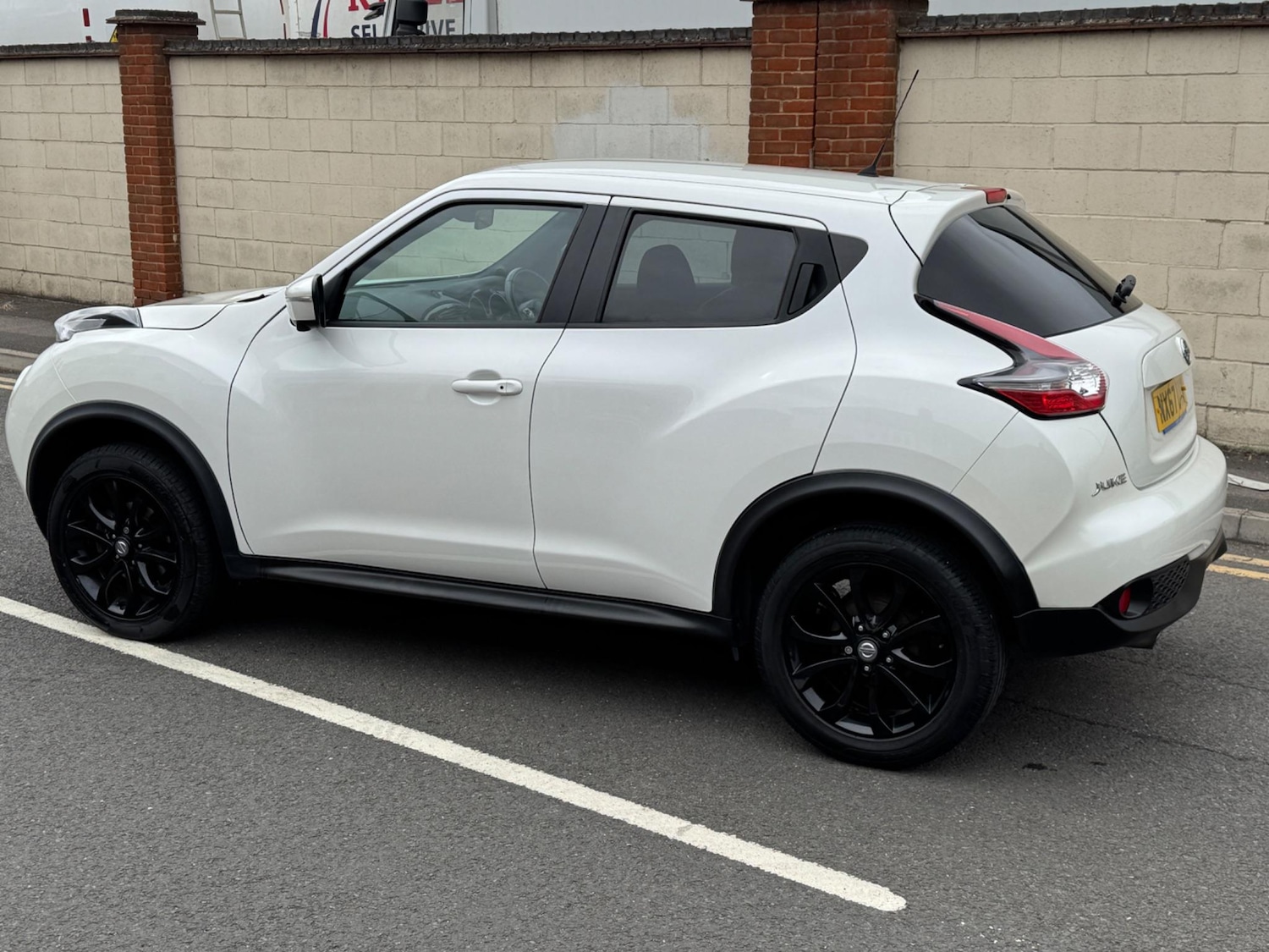 Used Nissan Juke 2017 for sale - 76988824: Photo 8