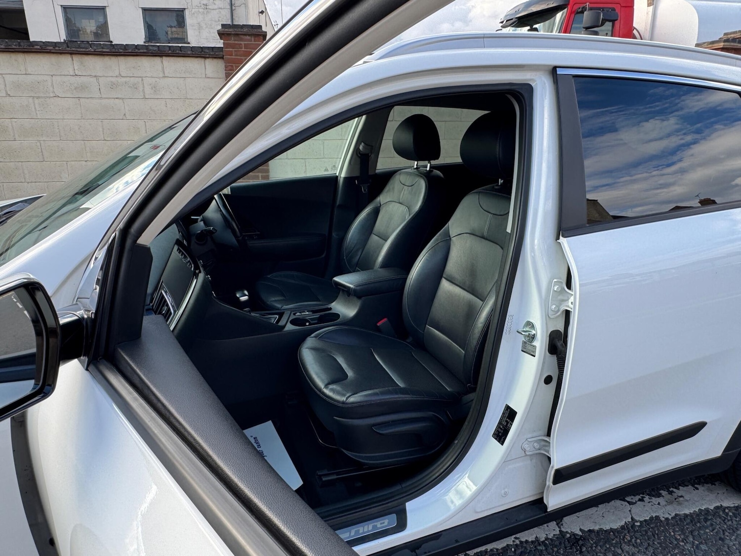 Used Kia Niro 2017 for sale - 76989274: Photo 24