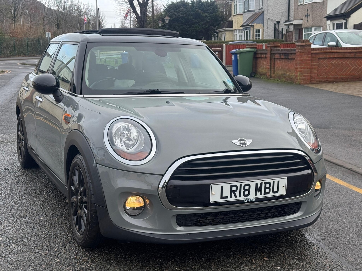 Used MINI Hatch 2018 for sale - 77395908: Photo 2