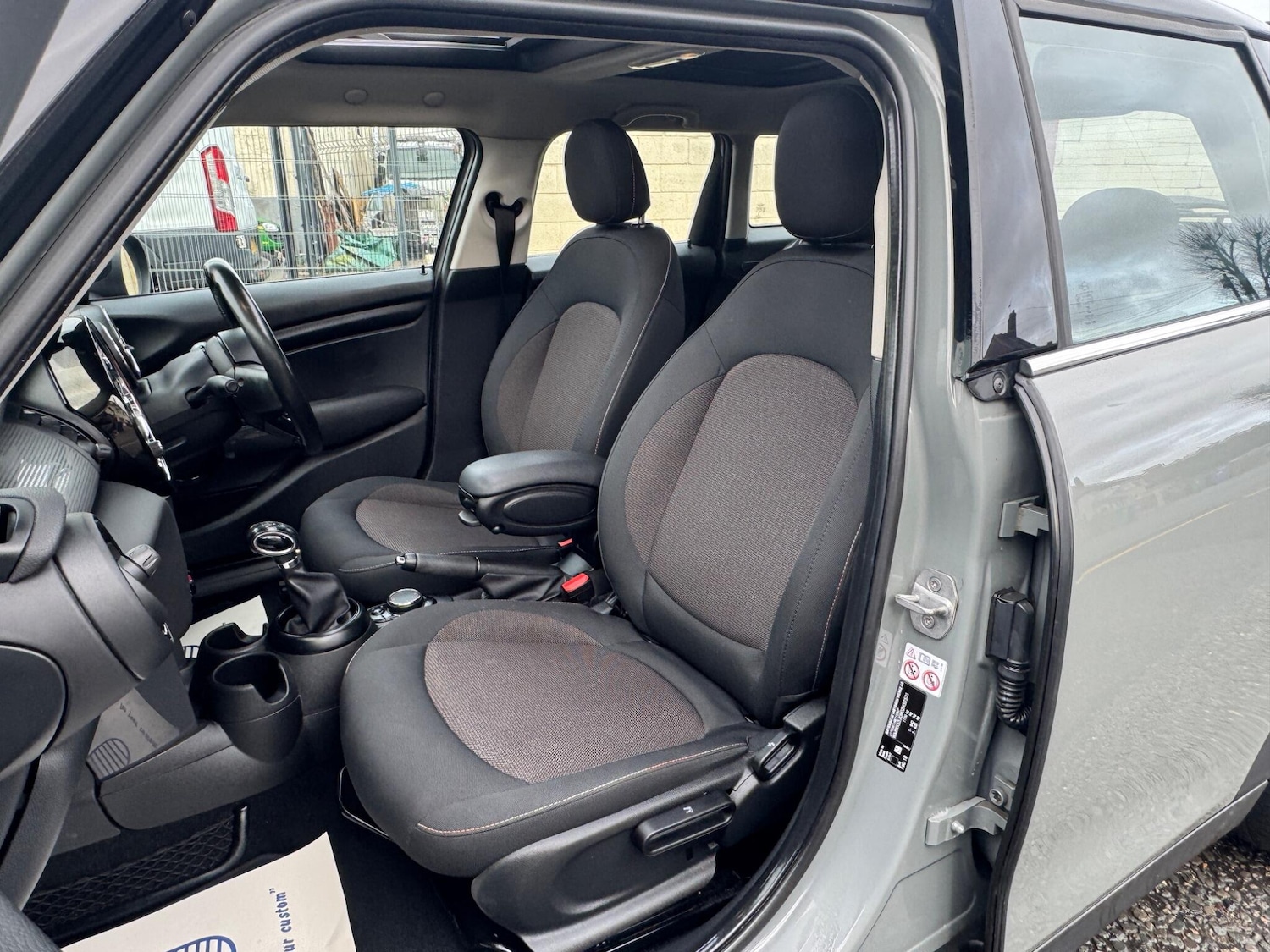 Used MINI Hatch 2018 for sale - 77395908: Photo 23