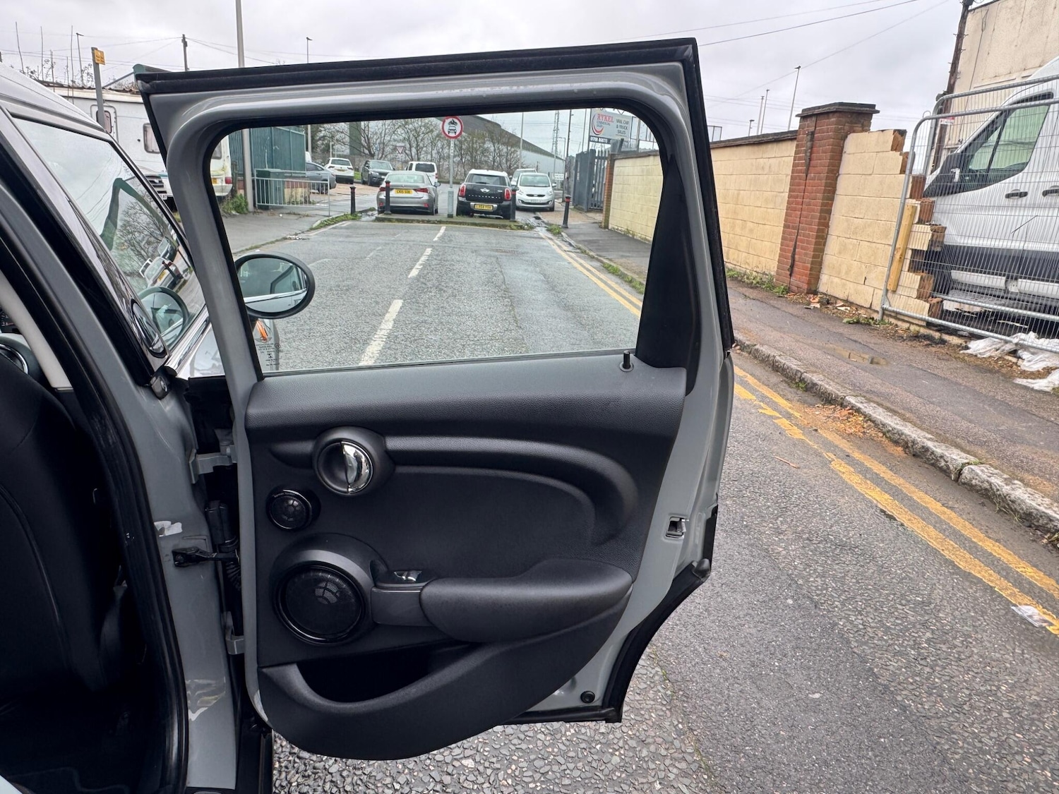 Used MINI Hatch 2018 for sale - 77395908: Photo 32