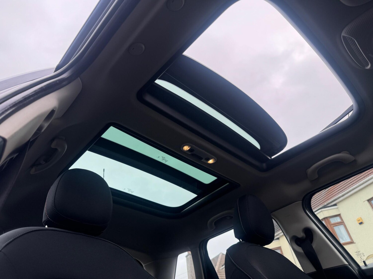 Used MINI Hatch 2018 for sale - 77395908: Photo 48