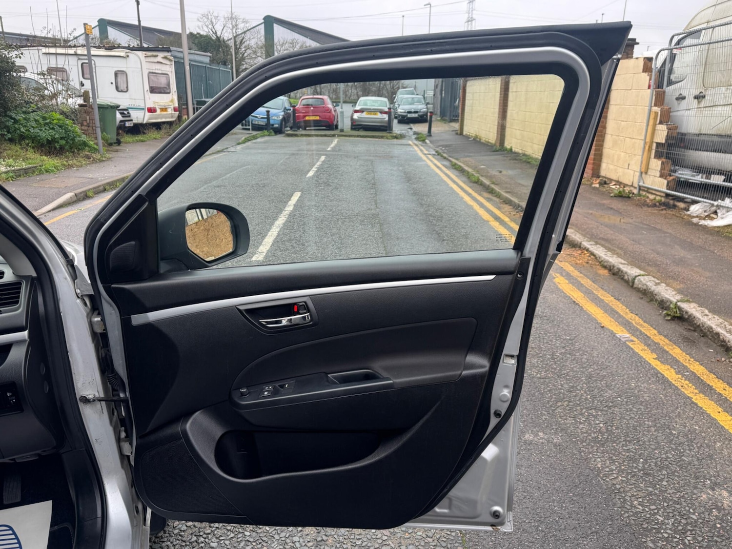 Used Suzuki Swift 2014 for sale - 77695873: Photo 18