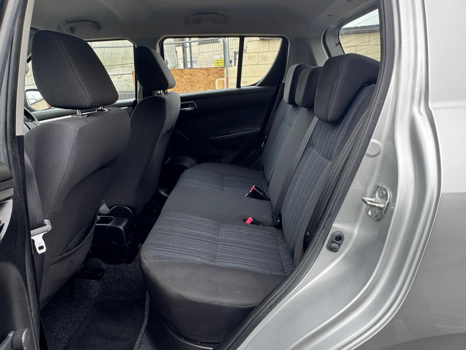 Used Suzuki Swift 2014 for sale - 77695873: Photo 26