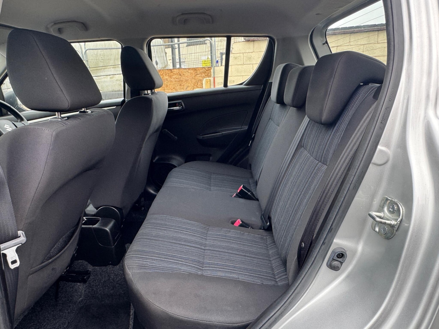 Used Suzuki Swift 2014 for sale - 77695873: Photo 27