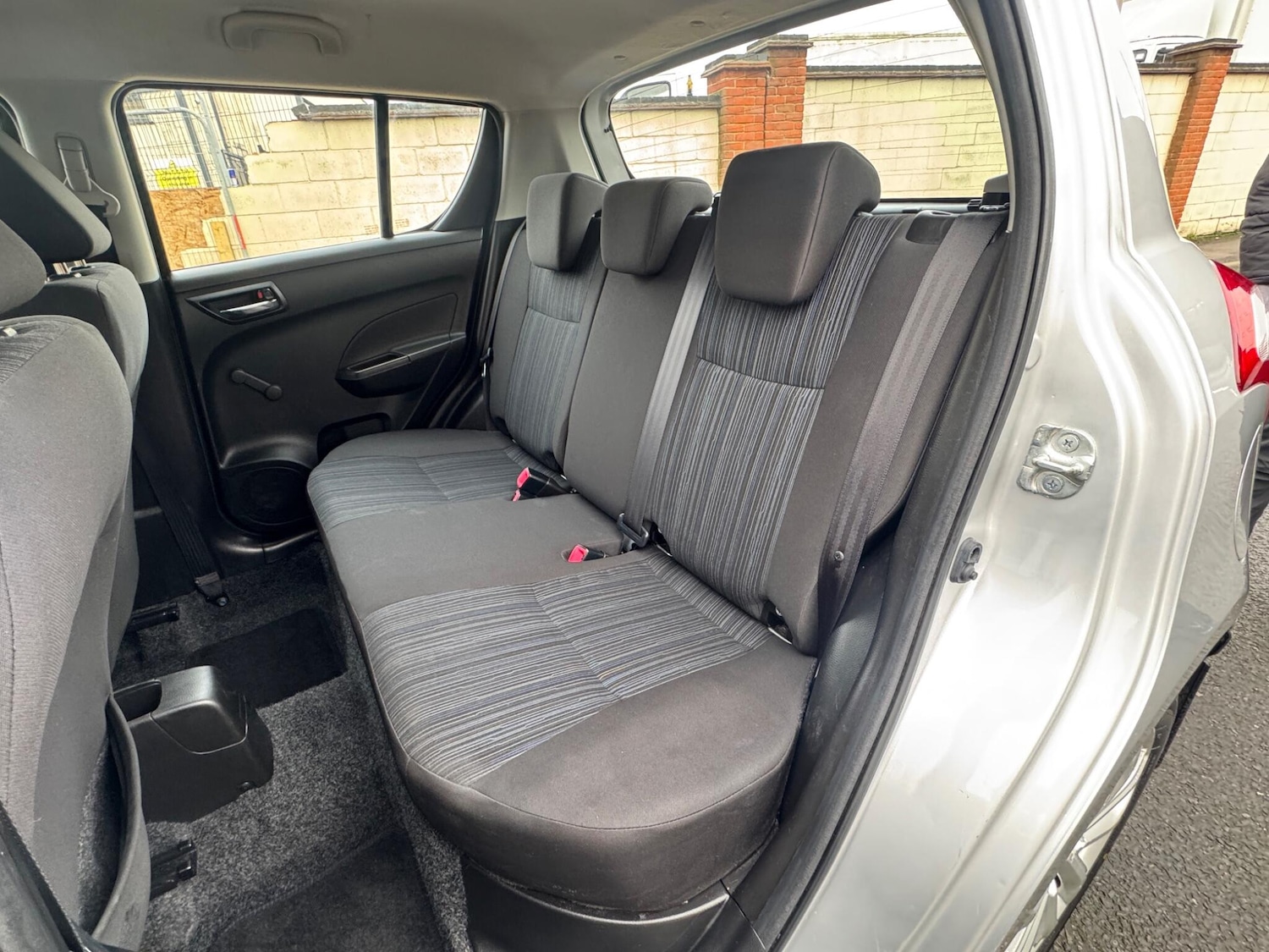 Used Suzuki Swift 2014 for sale - 77695873: Photo 29