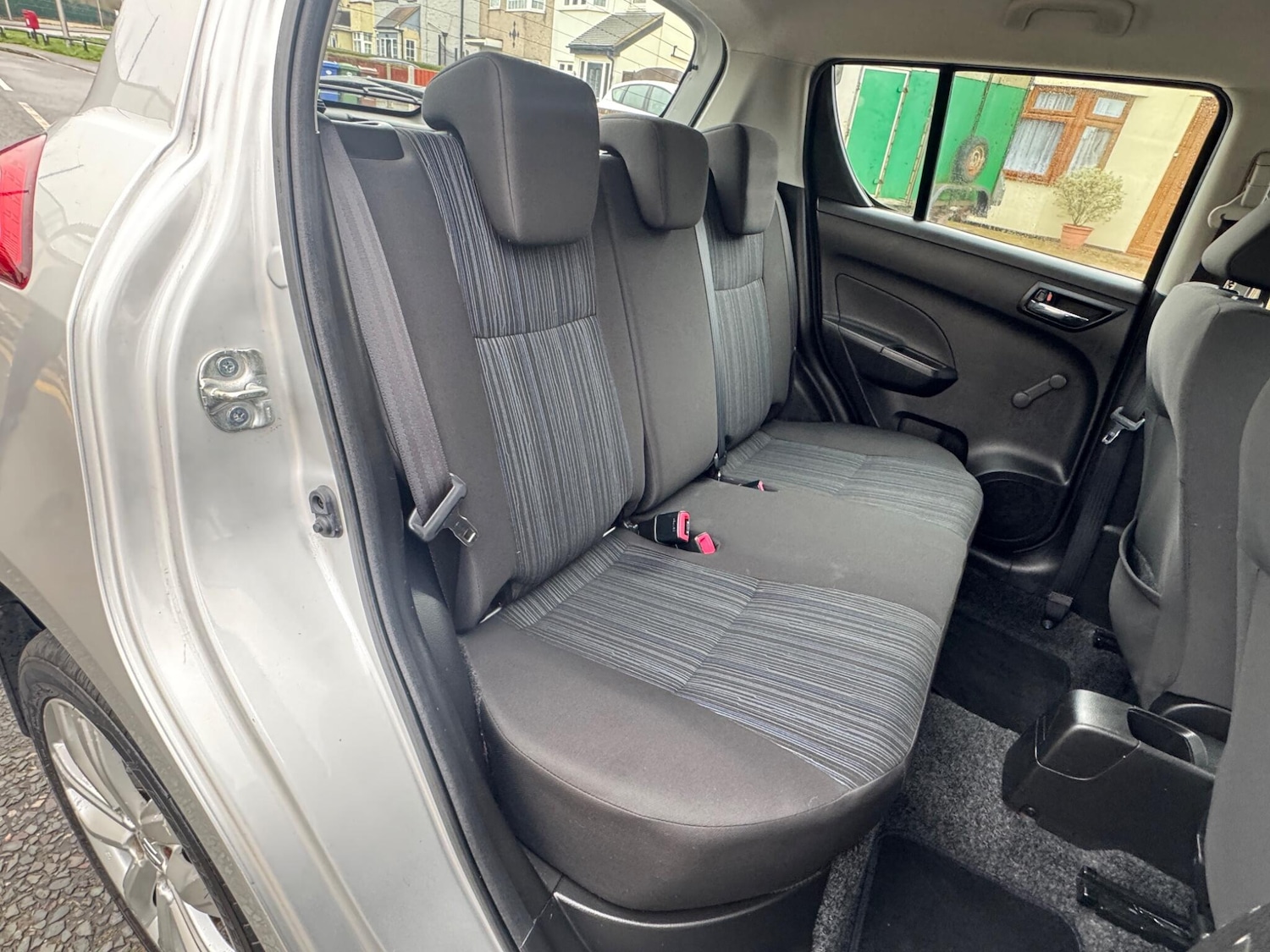 Used Suzuki Swift 2014 for sale - 77695873: Photo 34