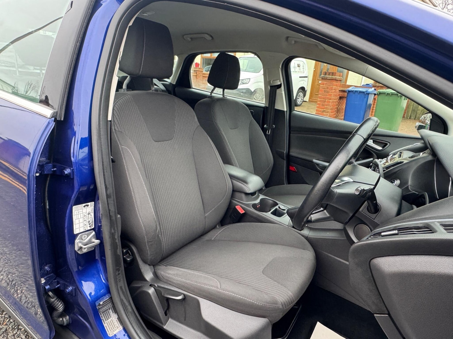 Used Ford Focus 2014 for sale - 76855959: Photo 14