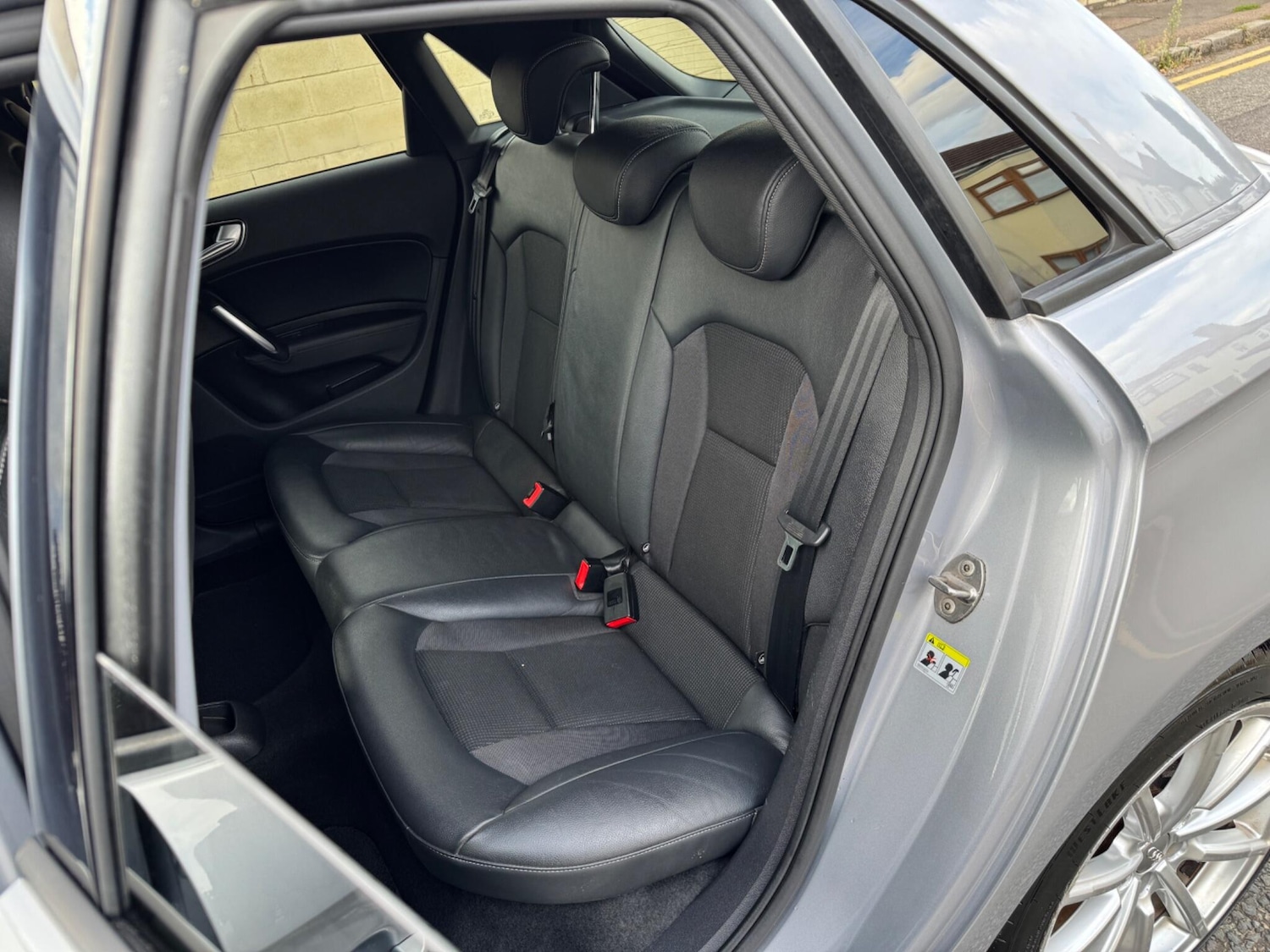 Vehicle 29