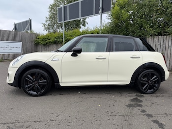 Used MINI Hatch 2019 for sale - 79213258: Photo