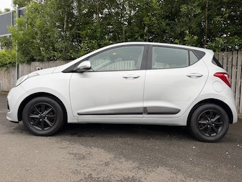 Used Hyundai i10 2015 for sale - 79213256: Photo