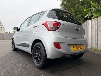 Used Hyundai i10 2015 for sale - 79213256: Photo