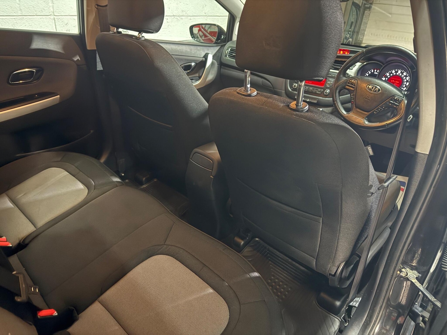 Used Kia Ceed 2015 for sale - 77131273: Photo 28