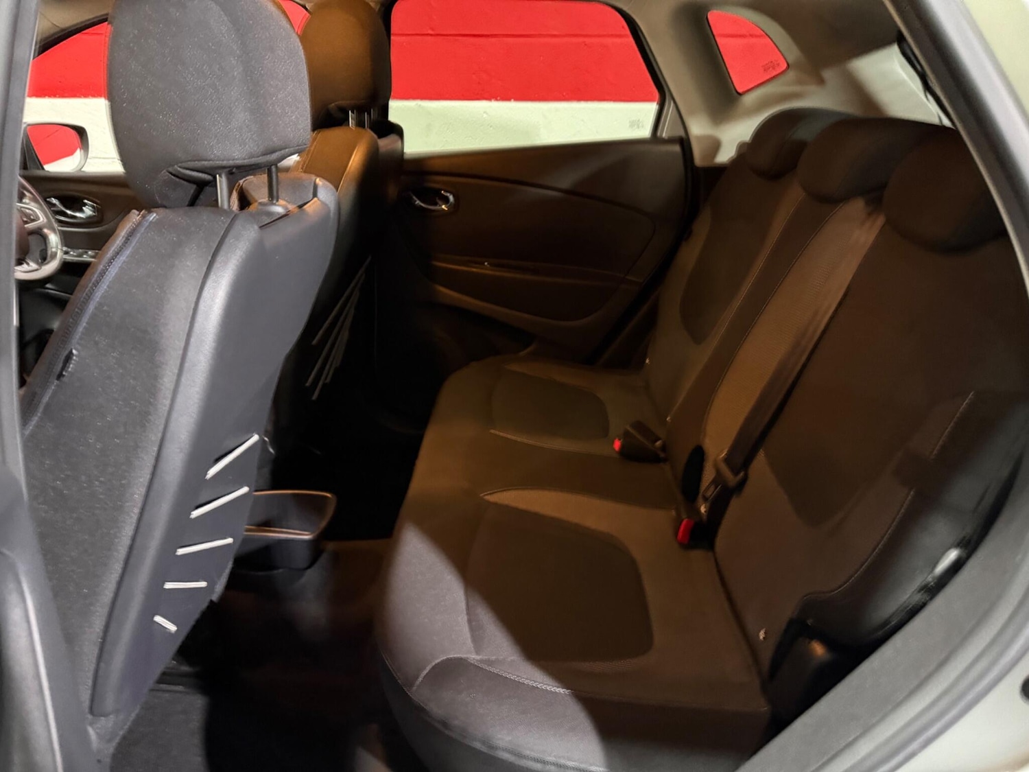 Used Renault Captur for sale - 77612656: Photo 26