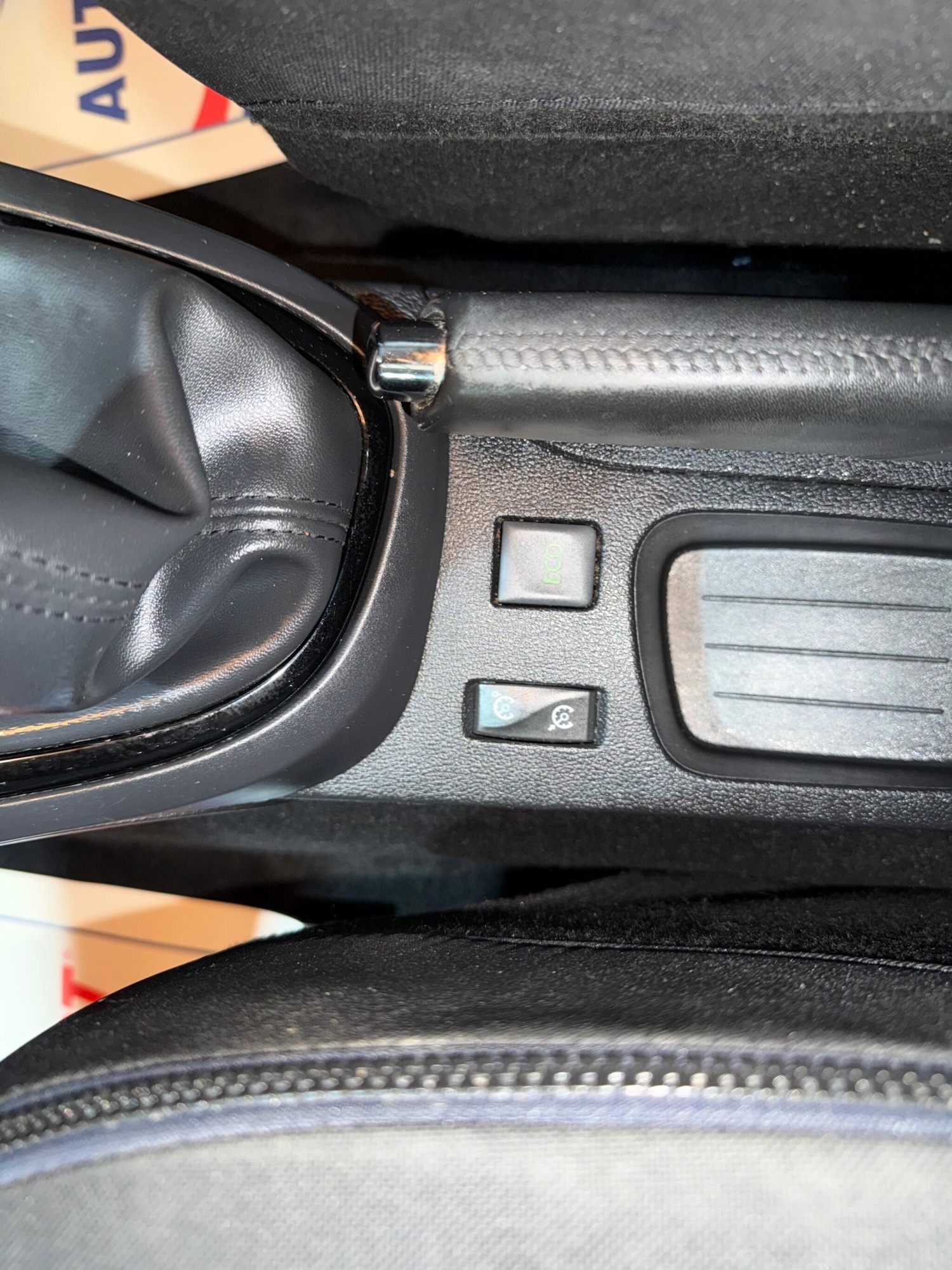 Used Renault Captur for sale - 77612656: Photo 29