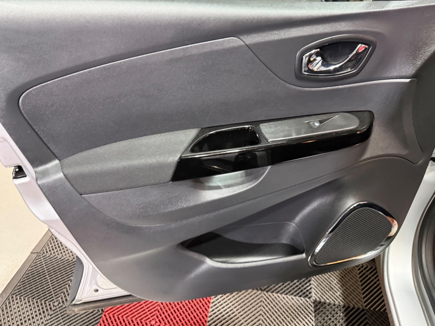 Used Renault Captur for sale - 77612656: Photo 36