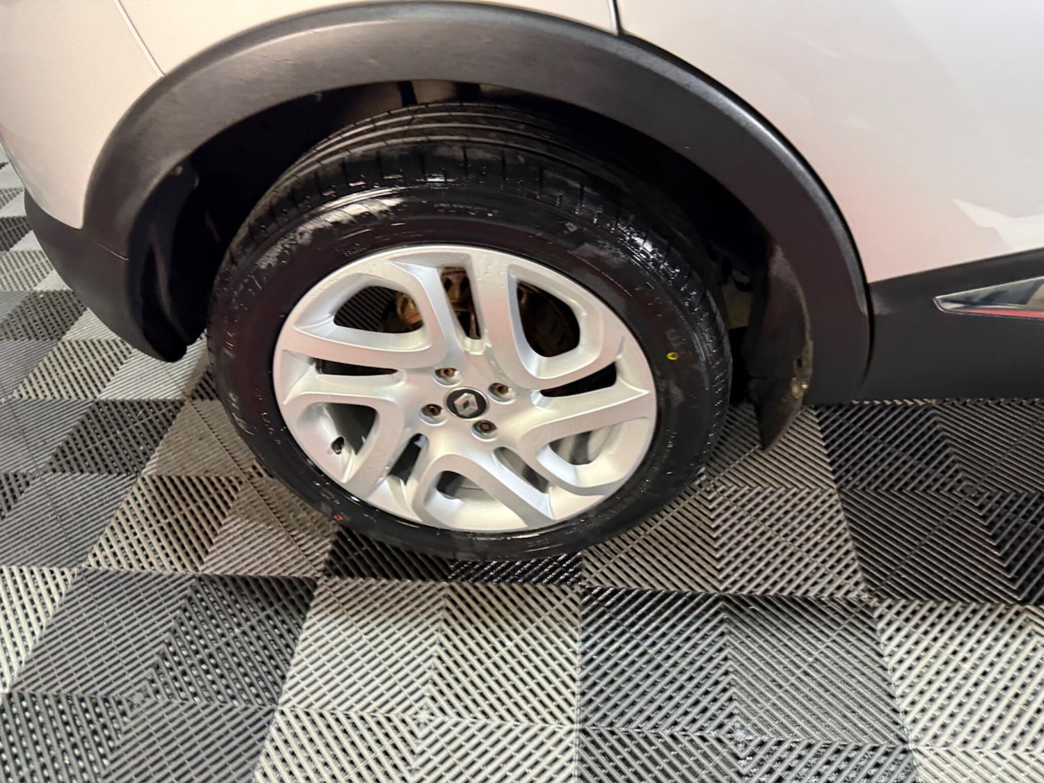 Used Renault Captur for sale - 77612656: Photo 38