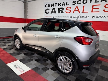 Used Renault Captur 2017 for sale - 77612656: Photo