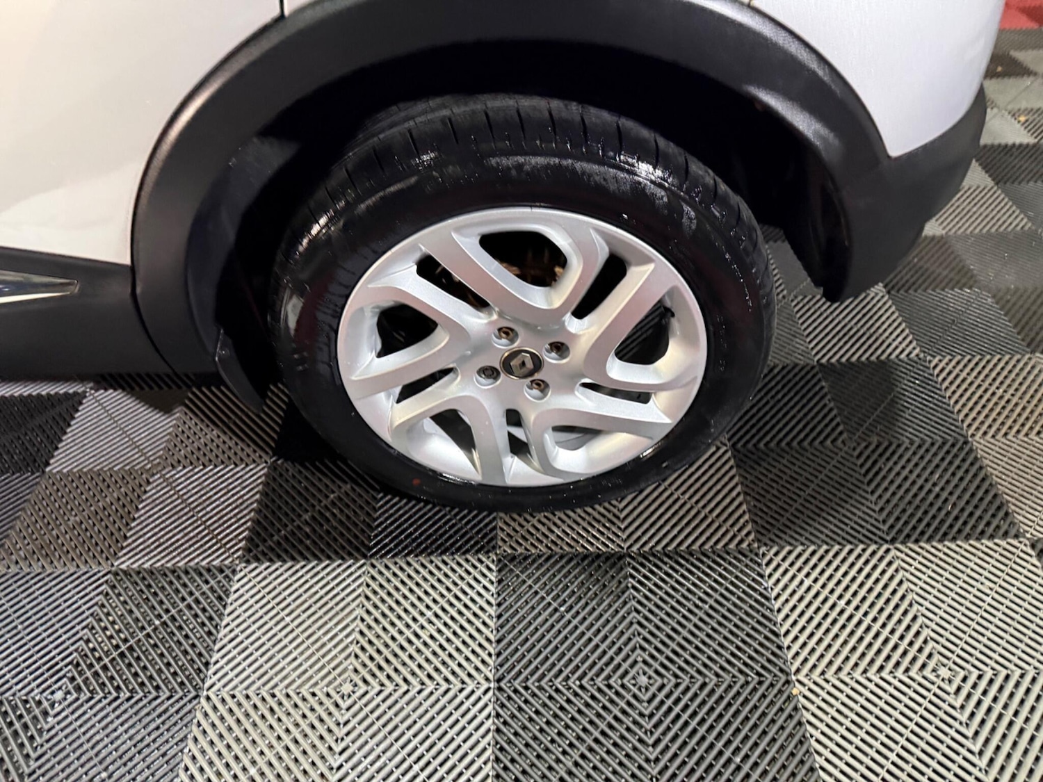 Used Renault Captur for sale - 77612656: Photo 40