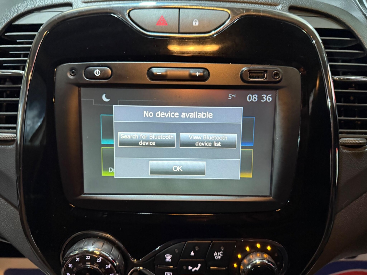 Used Renault Captur for sale - 77612656: Photo 46