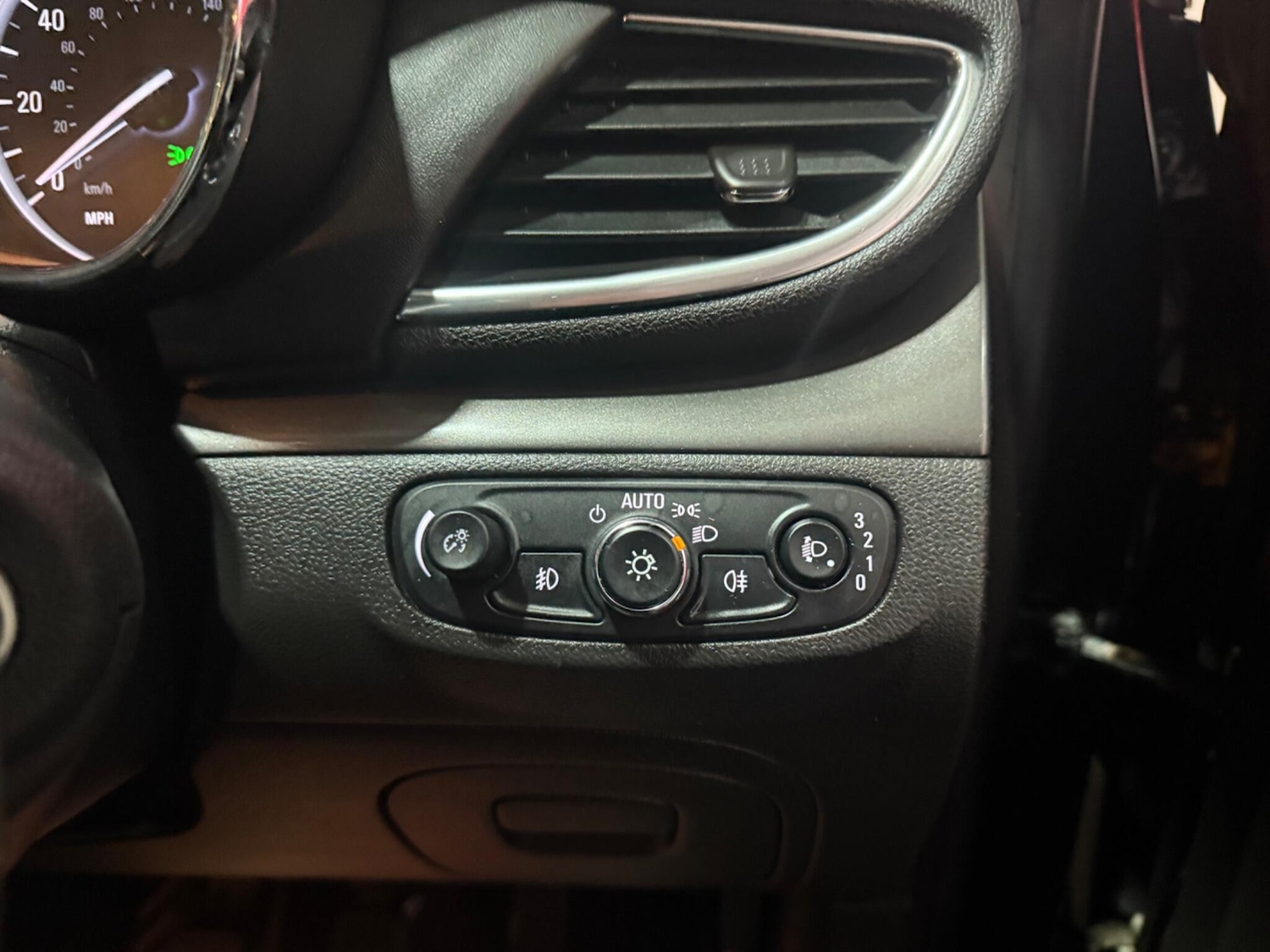 Used Vauxhall Mokka X 2017 for sale - 77216240: Photo 33