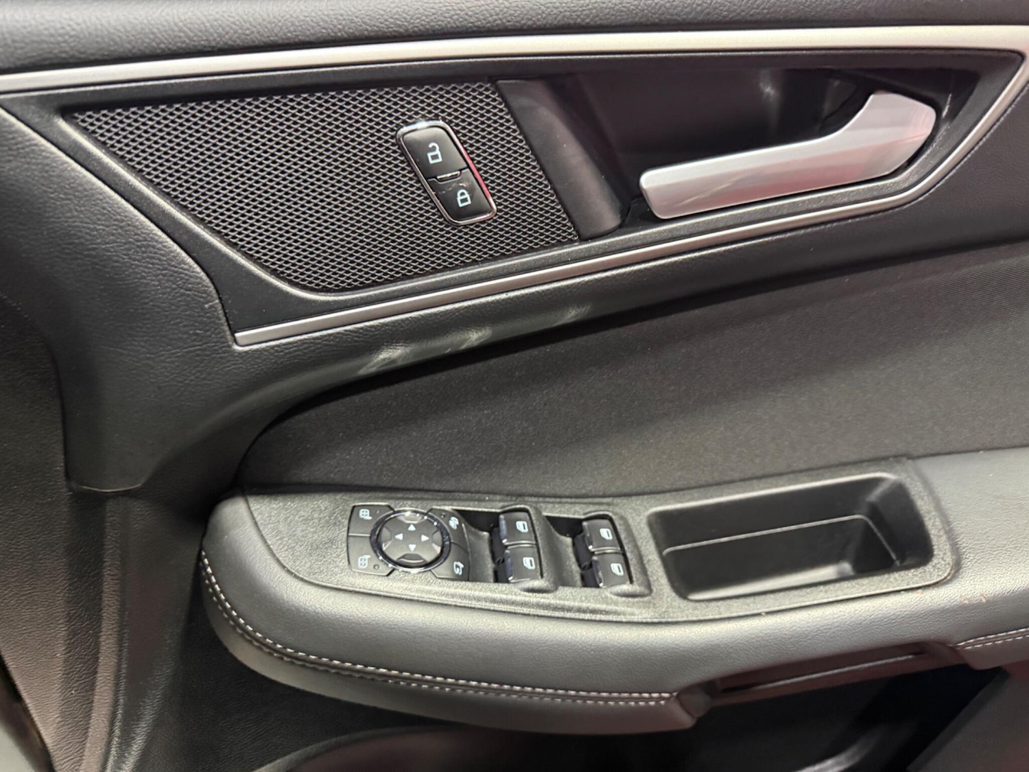 Used Ford S-Max 2023 for sale - 76700601: Photo 39