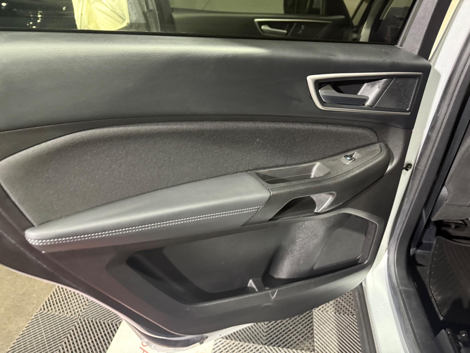 Used Ford S-Max 2023 for sale - 76700601: Photo 43