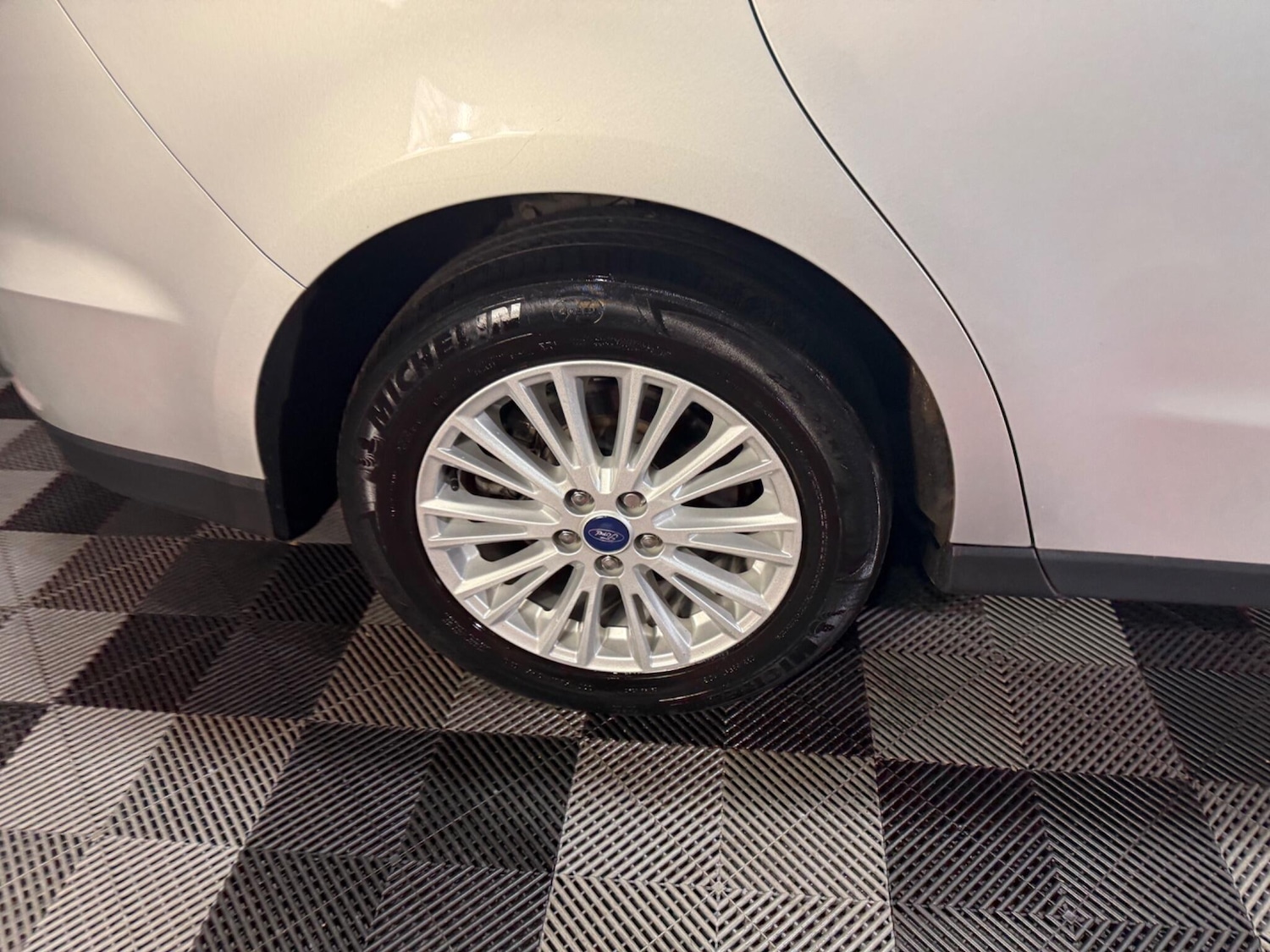 Used Ford S-Max 2023 for sale - 76700601: Photo 45