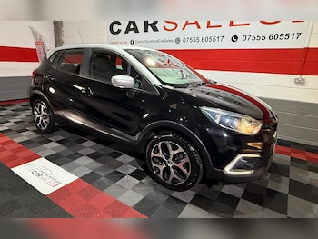 Used Renault Captur 2017 for sale - 76801768: Photo